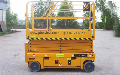 Pronájem nůžkových plošin